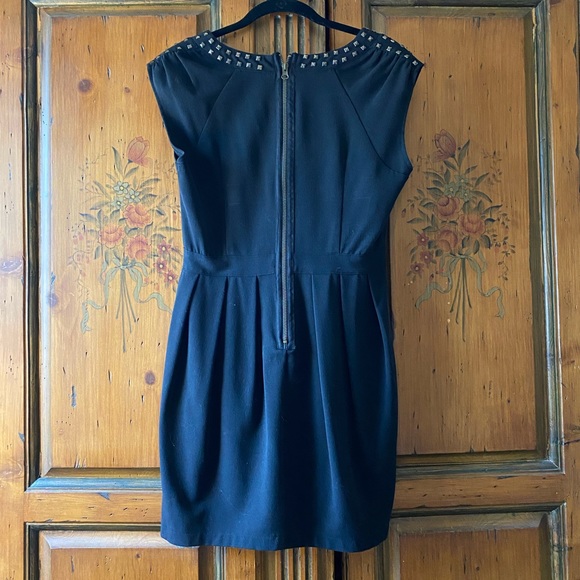 LBD w/Hardware - Picture 3 of 6